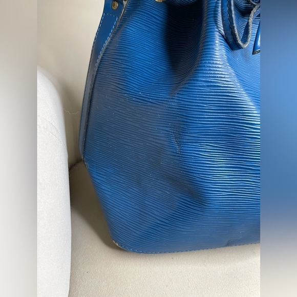 Louis Vuitton Epi Noe Bucket Bag Shoulder Bag Cobalt Blue Leather Tie Closure - Picture 6 of 13
